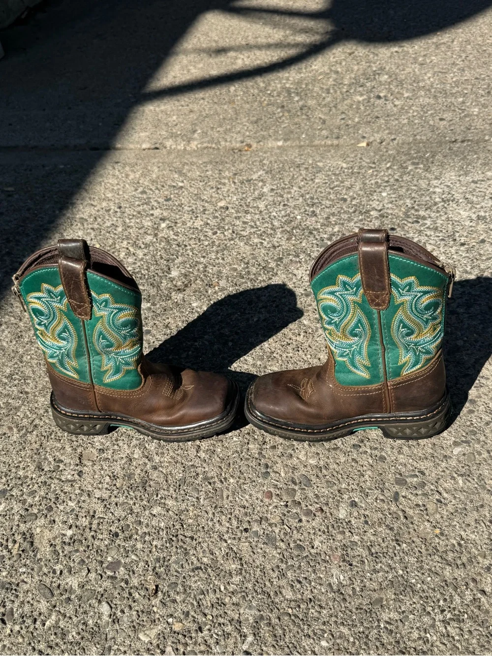 N/A gently worn
